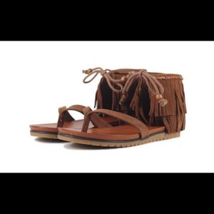 💥NIB MIA NATIVE CINAMMON NOVA SUEDE SANDAL💥